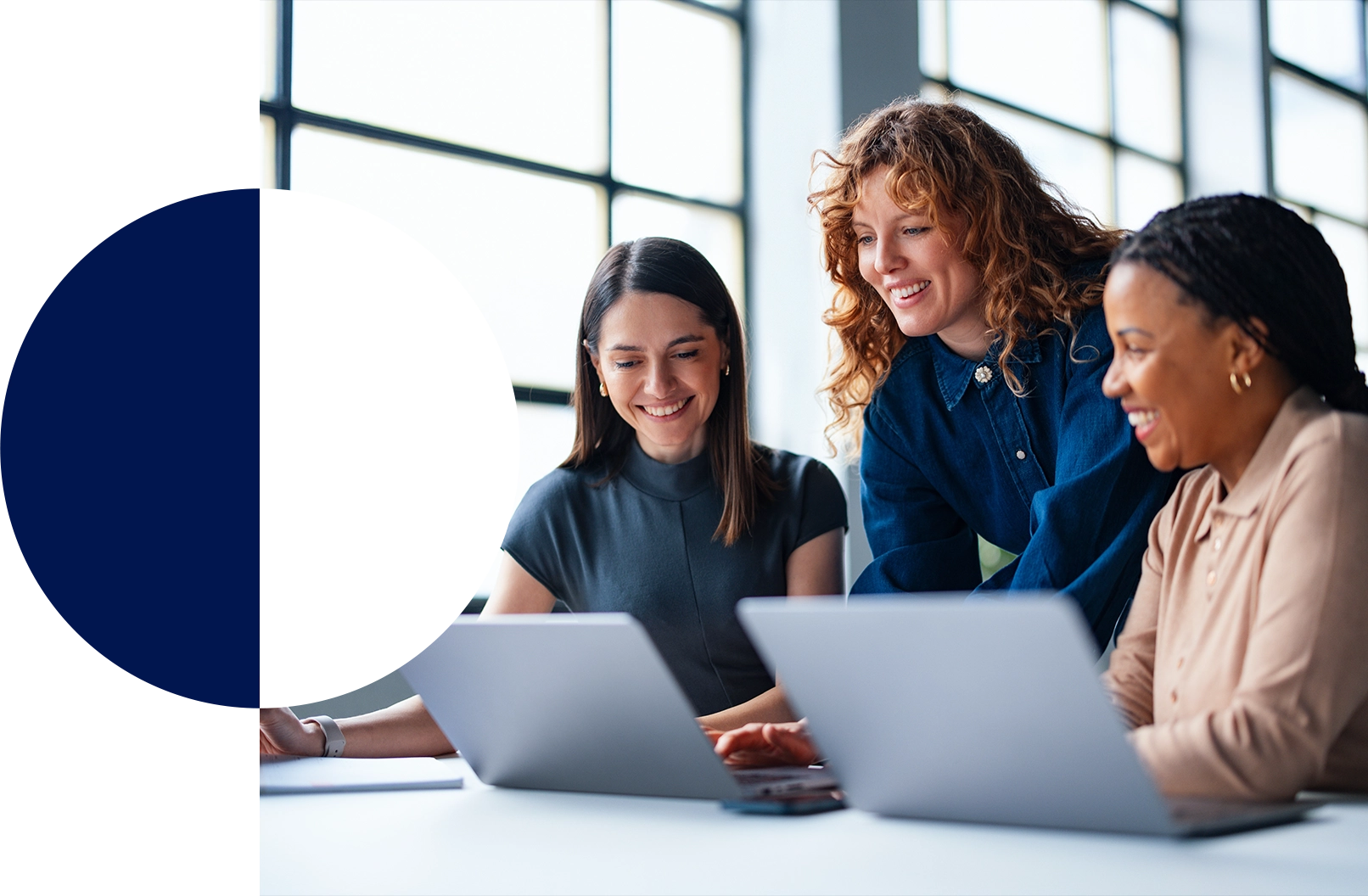 Mulheres produzindo conteúdo Afilio