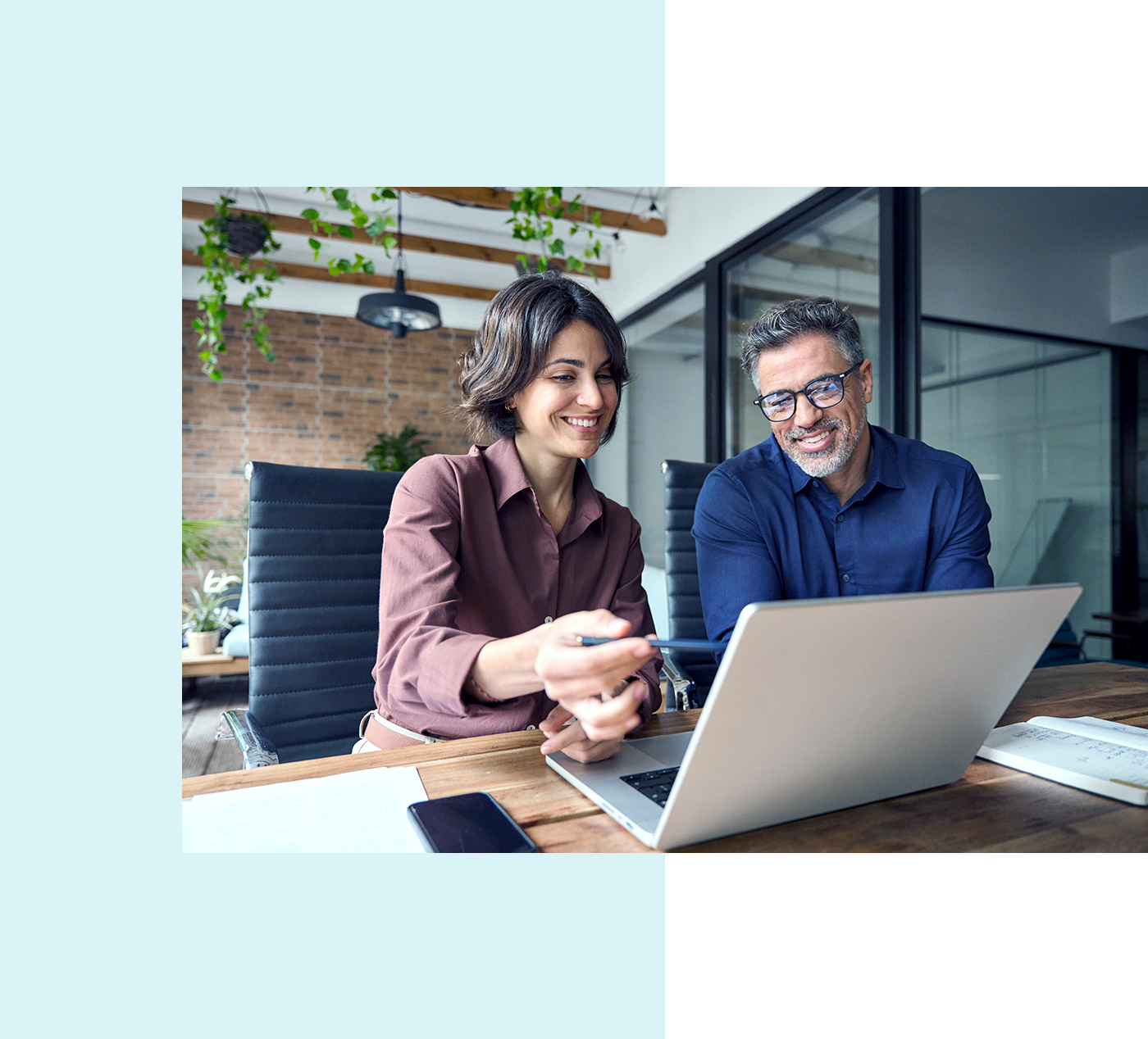 Anunciantes trabalhando